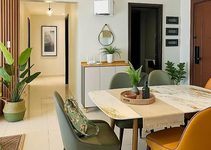 Elegant And Modern 3br Penthouse In Uptown Bgc