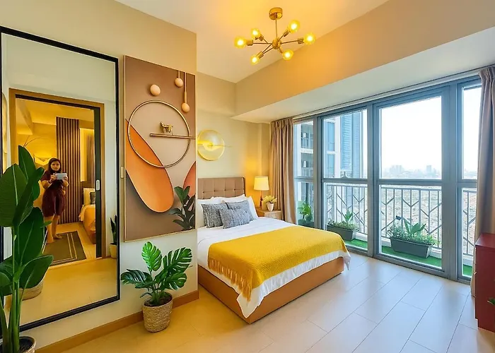 Elegant And Modern 3br Penthouse In Uptown Bgc Apartment
