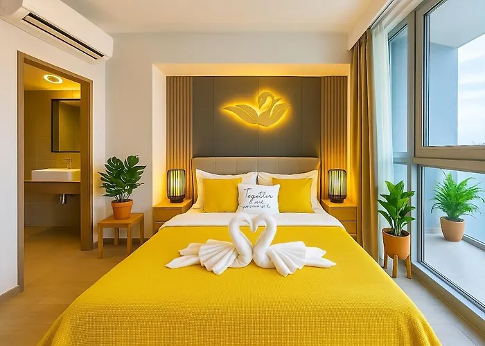 Elegant And Modern 3br Penthouse In Uptown Bgc Apartment *